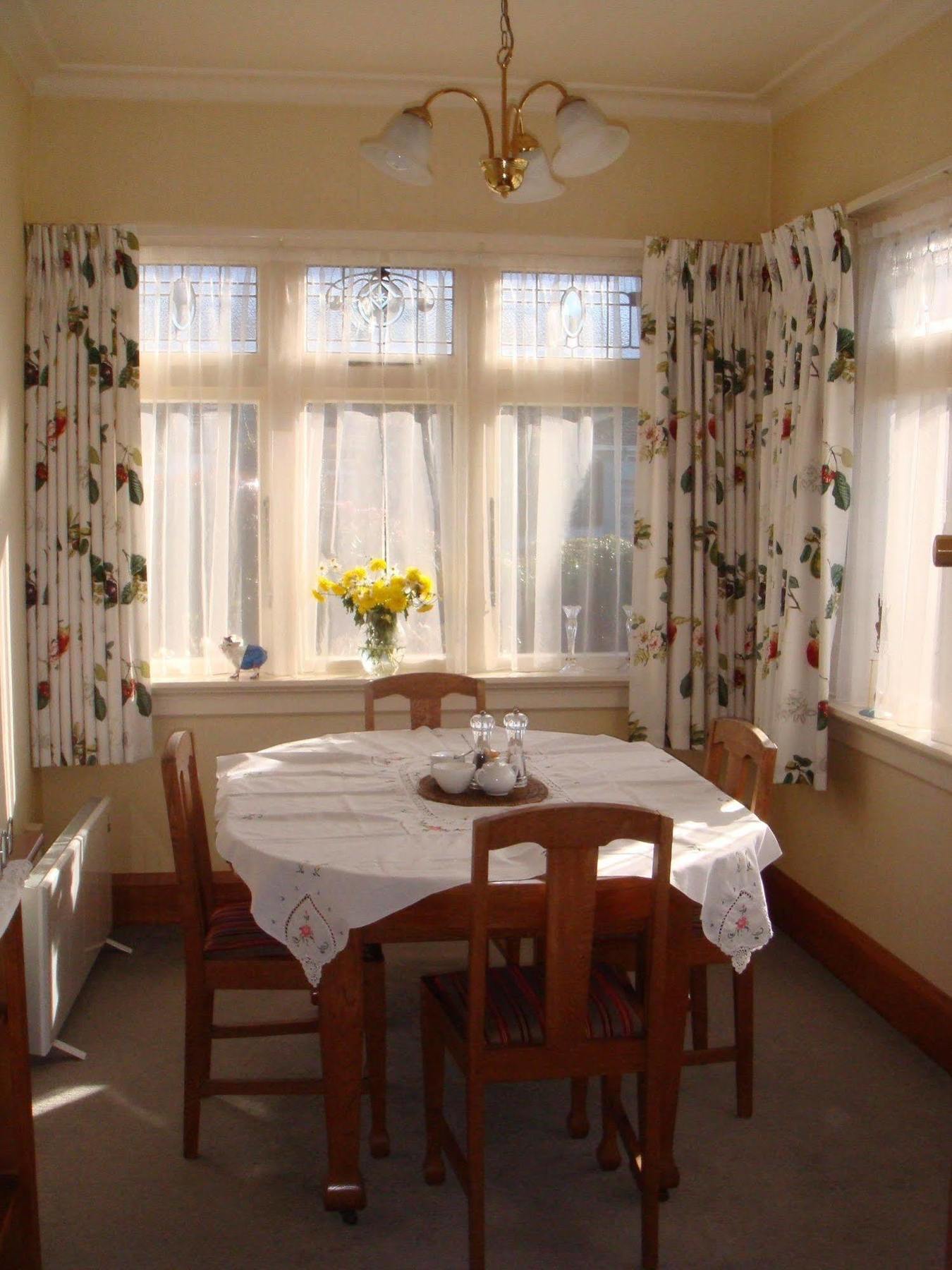 Highway House Bed And Breakfast Oamaru Exterior foto